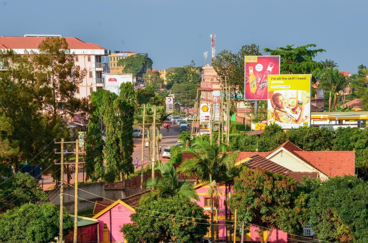 Hillside Plaza Hotel Kampala Bagian luar foto